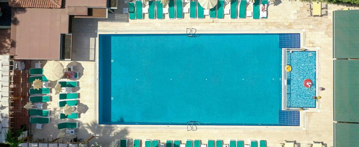 Perdikia Beach Hotel