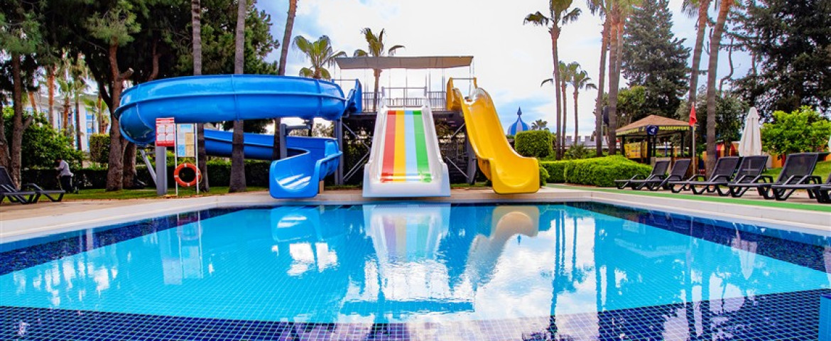 İnsula Resort & Spa