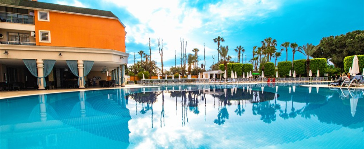 İnsula Resort & Spa