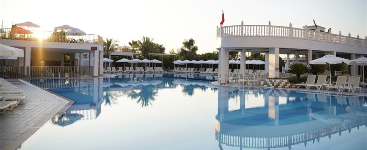 Jadore deluxe hotel & spa