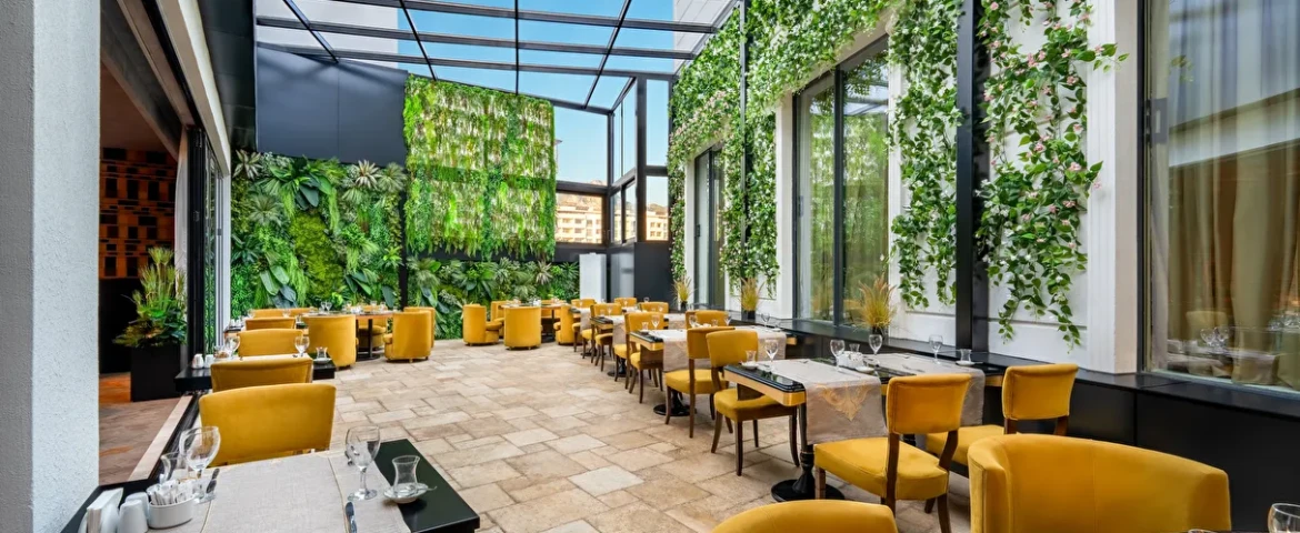 Les Ambassadeurs Hotel & Casino