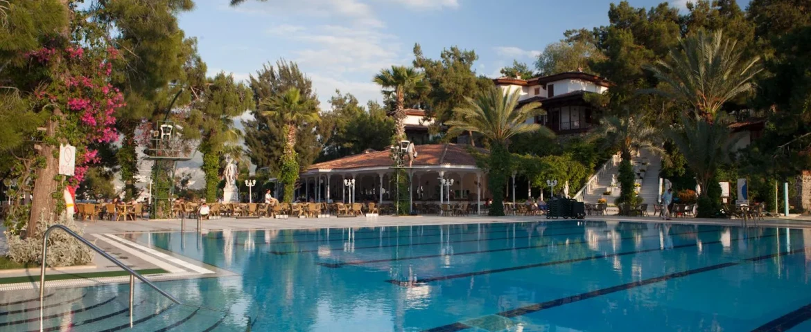 letoonia hotel