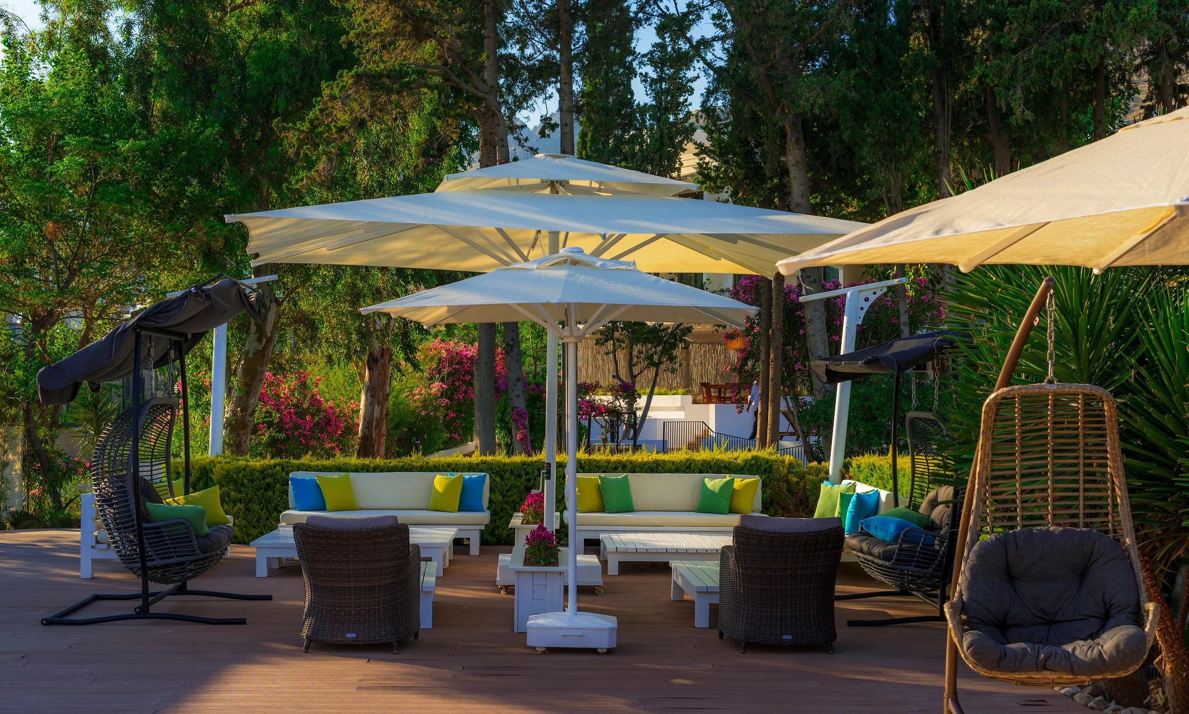 Liv Hotel By Bellazure