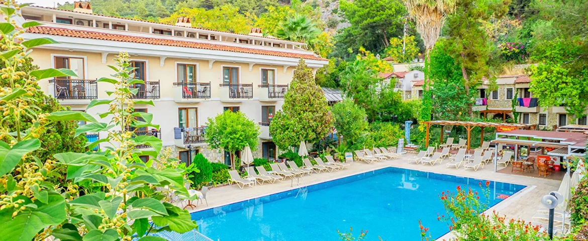 Perdikia Beach Hotel