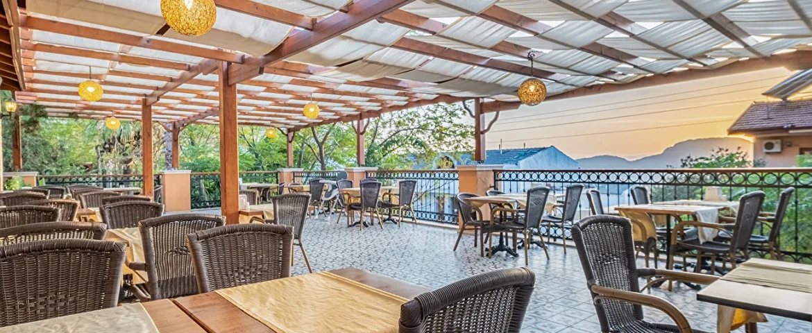 Perdikia Hill Hotel