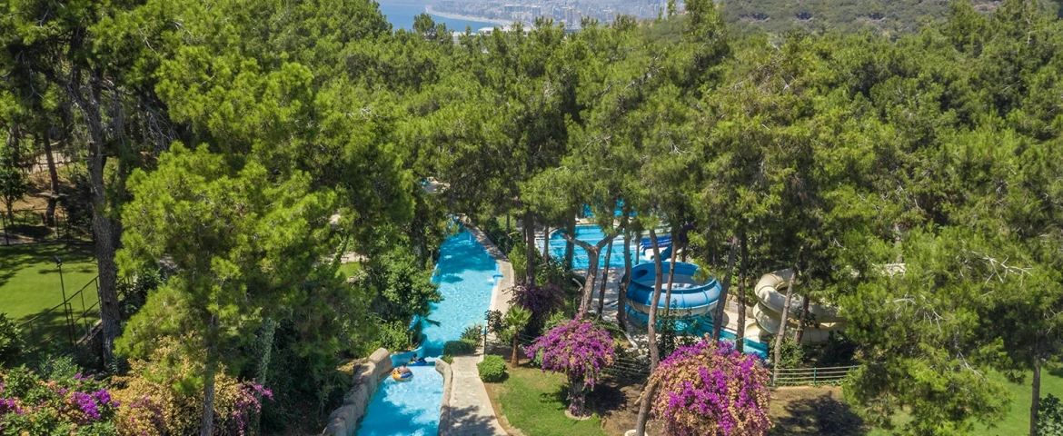 Utopia World Hotel