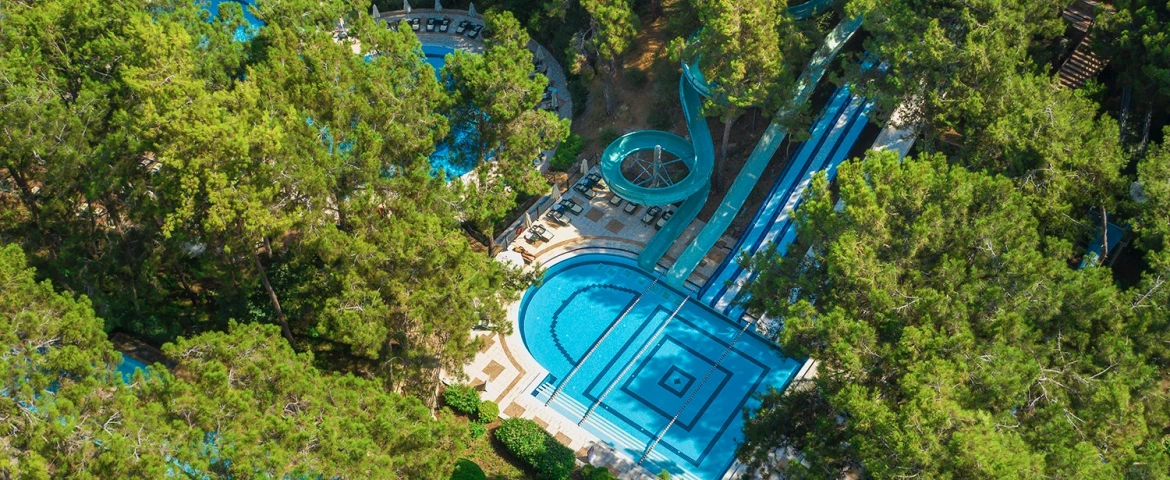 Utopia World Hotel