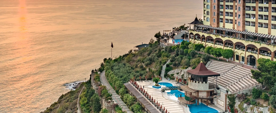 Utopia World Hotel