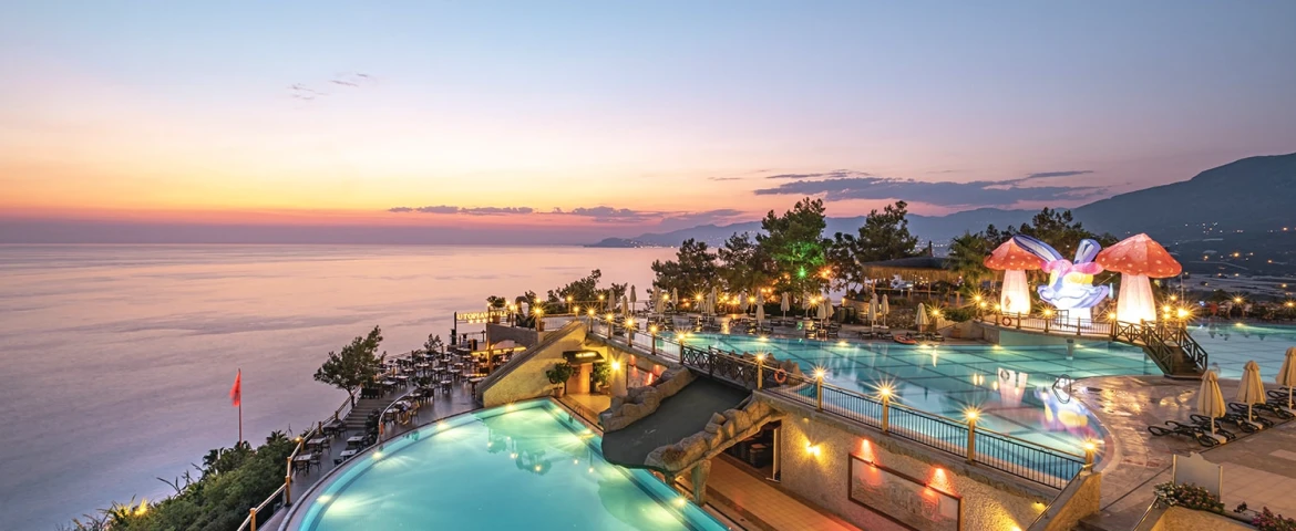 Utopia World Hotel