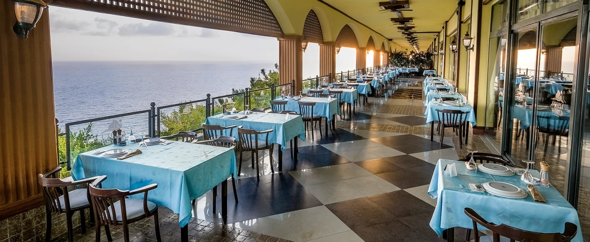 Utopia World Hotel