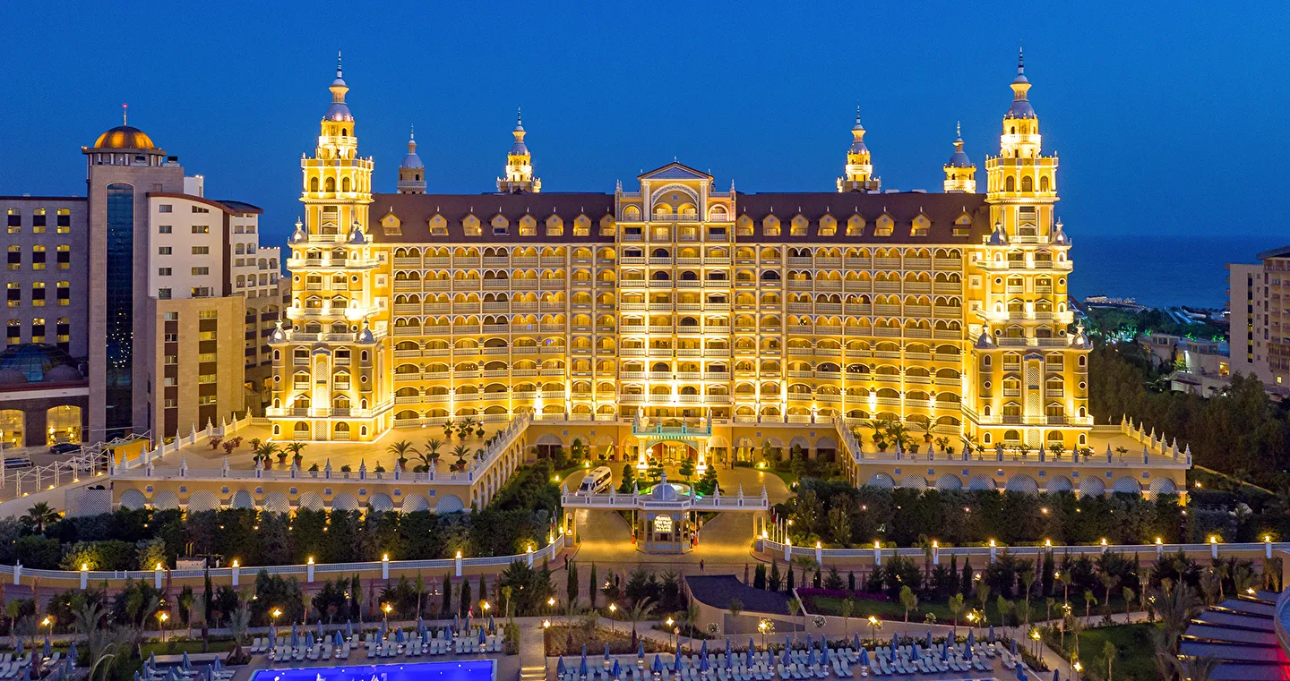 Royal Holiday Palace