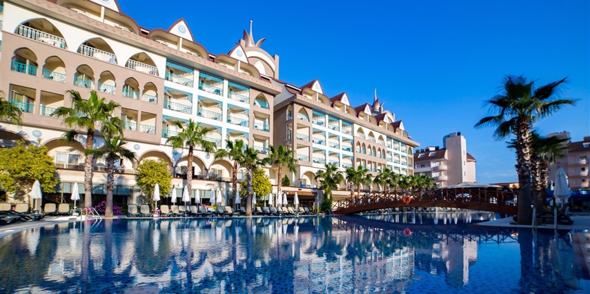 Side Crown Palace Hotel