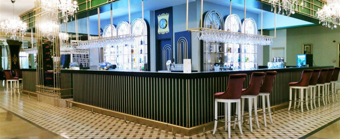 Side Crown Palace Hotel