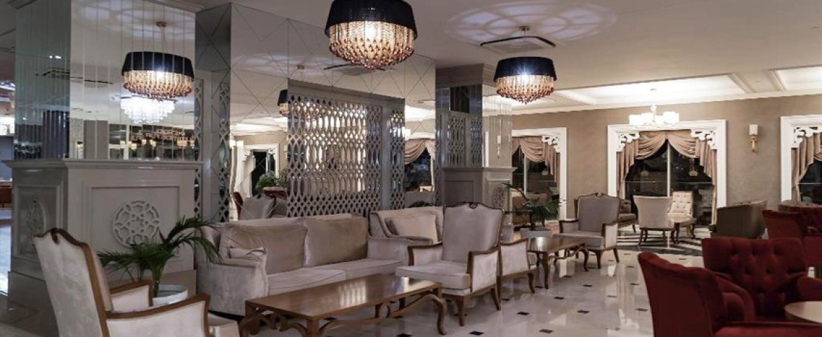 Side Crown Serenity Hotel