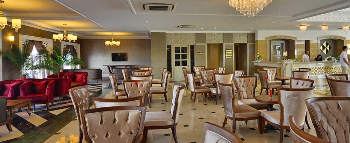 Side Crown Serenity Hotel