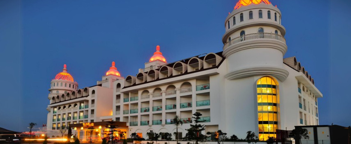 Side Crown Serenity Hotel