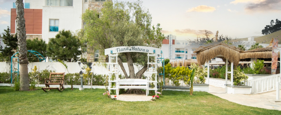 Tiana Beach Resort