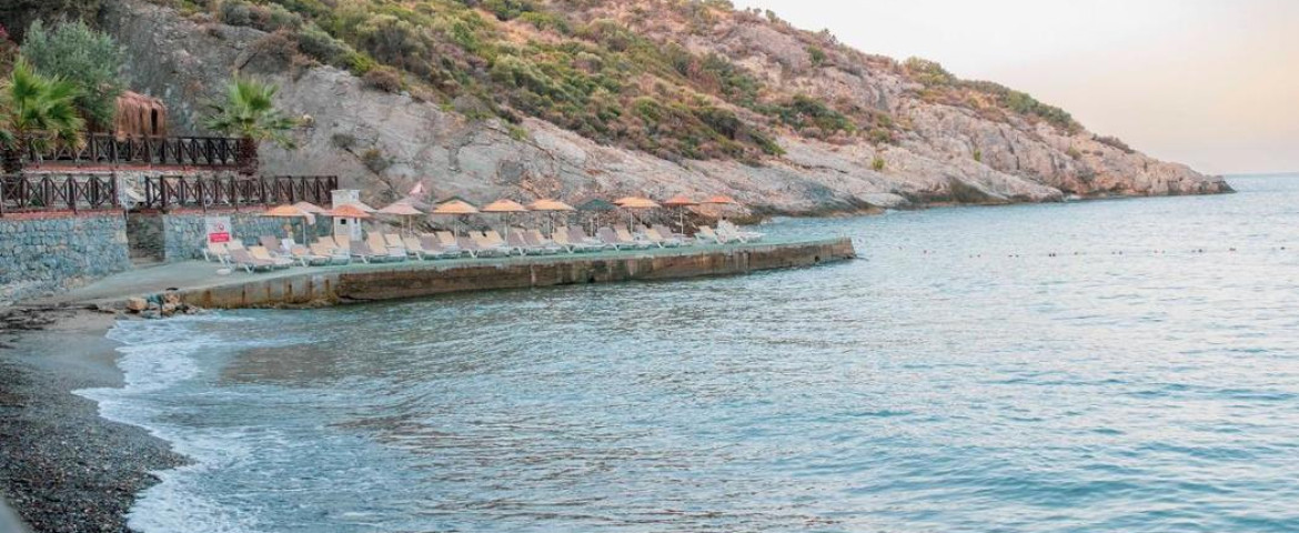 Ladonia Hotels Adakule