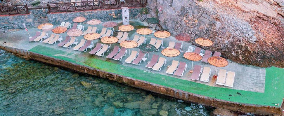 Ladonia Hotels Adakule