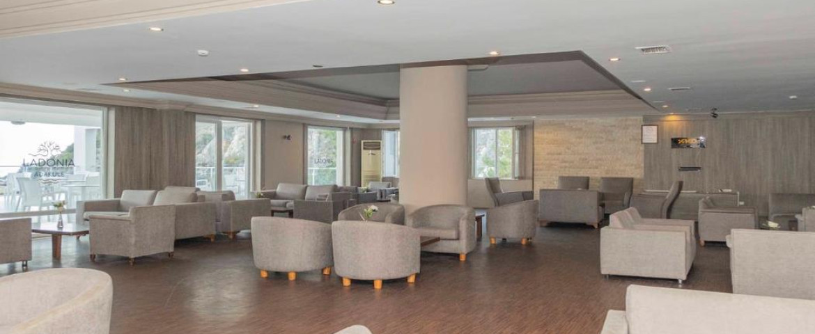 Ladonia Hotels Adakule