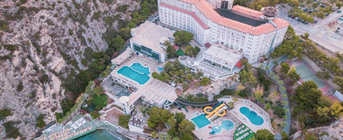 Ladonia Hotels Adakule