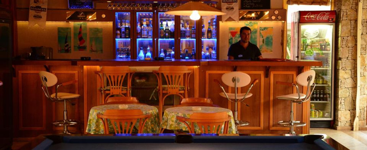Perdikia Beach Hotel