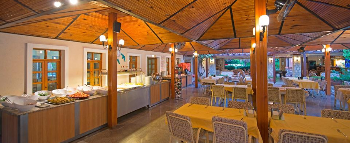 Perdikia Beach Hotel