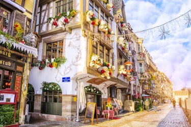 Bernina Ekspress İle Noel Pazarları Özel Turu Sunekspress İle / 4 Gece Otel Konaklamalı / İzmir Çıkışlı