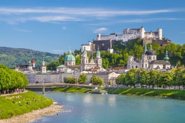 Berlin Ve Alpler Trenli Hallstatt Bir Orta Avrupa Masalı Turu Wizz Air İle / 7 Gece Otel Konaklamalı / Ankara Çıkışlı
