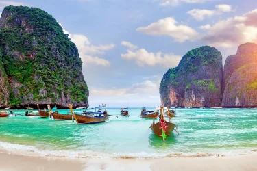 Maldivler Bali Singapur Kuala Lumpur Turu Thy İle Vizesiz Kurban Bayramı Özel / 10 Gece Otel Konaklamalı / İstanbul Çıkışlı