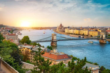 Prag Ve Budapeşte Turu Pegasus İle / 4 Gece Otel Konaklamalı / İstanbul Çıkışlı