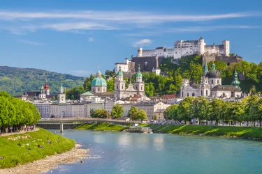 Berlin Ve Hallstatt İle Bir Orta Avrupa Masalı Turu Pegasus Hava Yolları İle / 7 Gece Otel Konaklamalı / İstanbul Çıkışlı