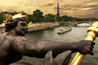 Paris Noel Pazarları Turu Türk Hava Yolları İle Ekstra Turlar Dahil / 3 Gece Otel Konaklamalı / İstanbul Çıkışlı